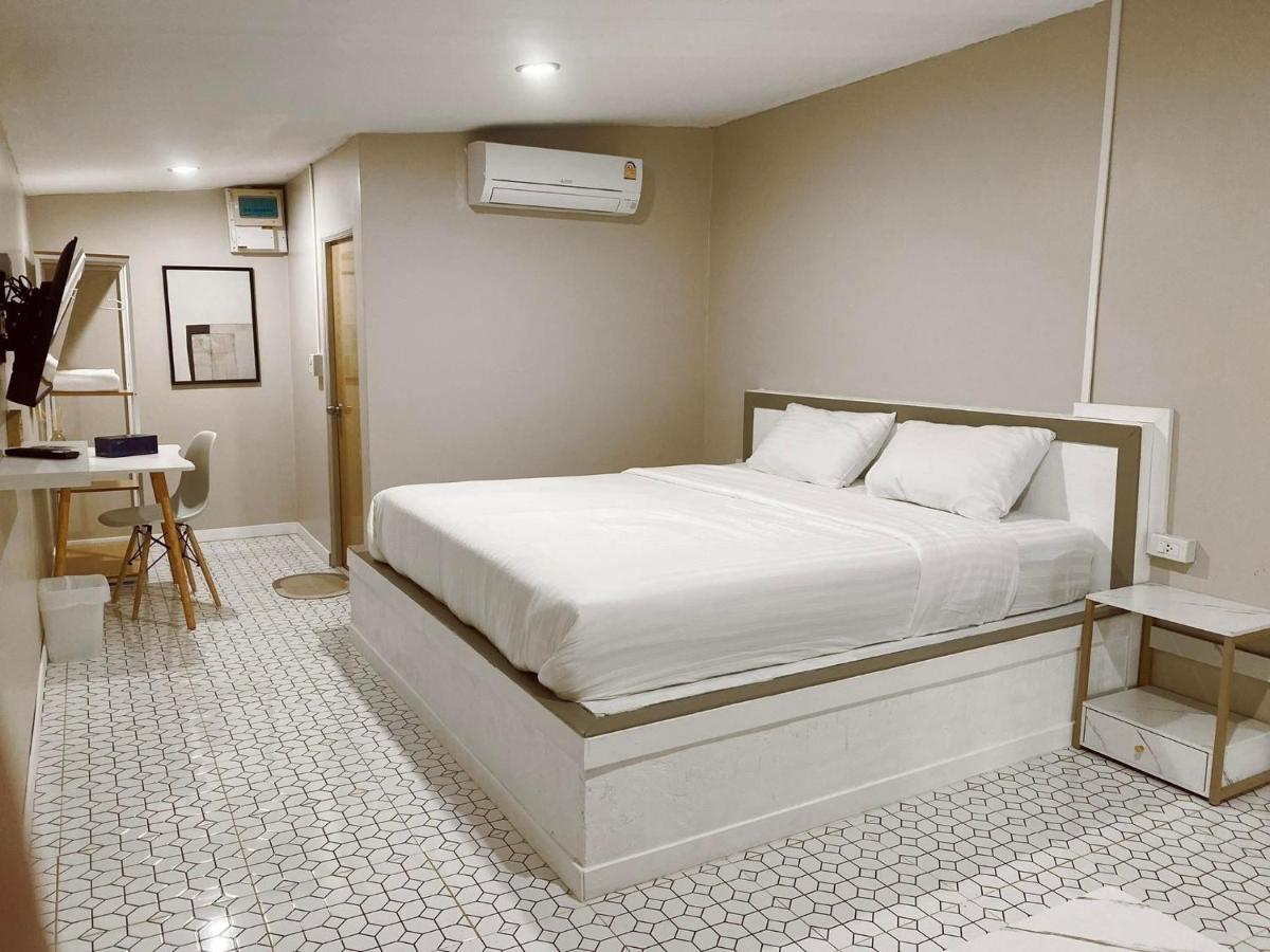 Juni House Chumphon Bed & Breakfast Ngoại thất bức ảnh